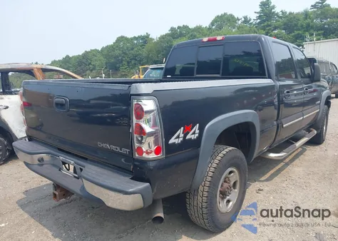 2005 Chevrolet Silverado K2500 Heavy Duty from USA, damaged, VIN 1GCHK23U25F824111
